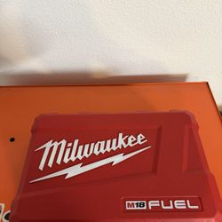 Milwaukee M18 Fuel Hammer Drill And Impact With Battery 