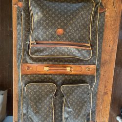 Louis Vuitton Suit Bag