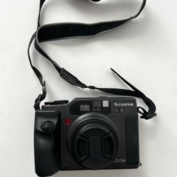 Fuji GA645zi af Medium Format Film Camera