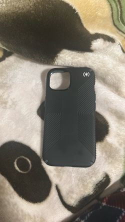 Speck iPhone 14 hard case black