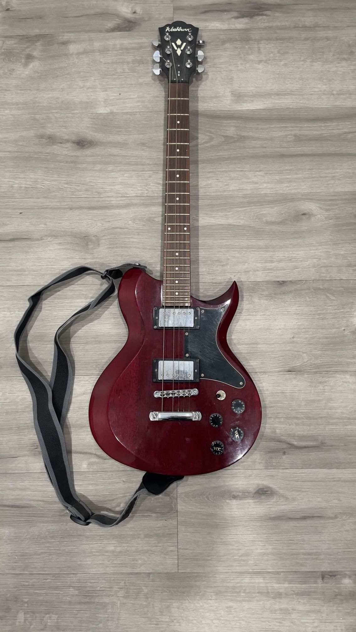 Washburn Electric Guitar (WI-64)