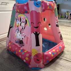 Minnie Mouse Pop Up Ball Pit