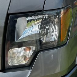 Ford F-150 Head Lights 