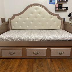Rose Pink Twin Bed 