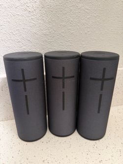 UE MEGABOOM 3 ($90 EACH)