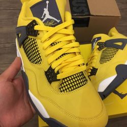 Jordan 4 Retro Lightning Sz. 9