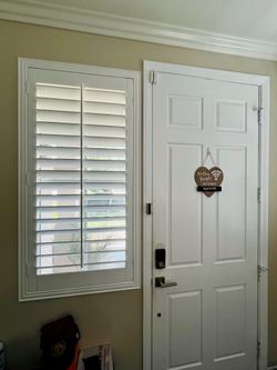 Window Shutters (FREE ESTIMATES & SAME DAY PRICING)- Wood, Plantation, Custom, Interior, Treatments, Coverings. Persianas de Madera. Se Habla Espanol.