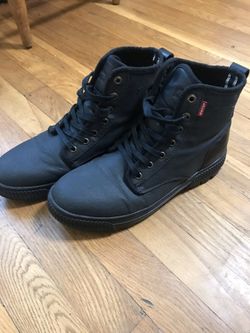 Levi boots men’s