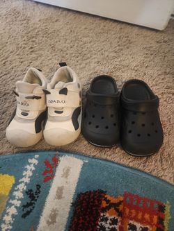 Boys shoes size 10