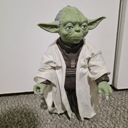 Star Wars Yoda 18" 