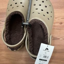 Slippers Size 11