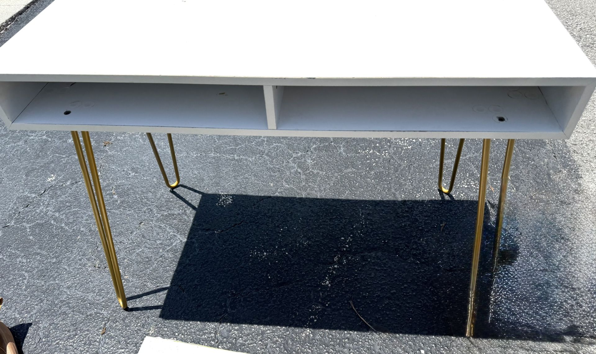 Modern Hairpin Leg Desk With Gold Legs 