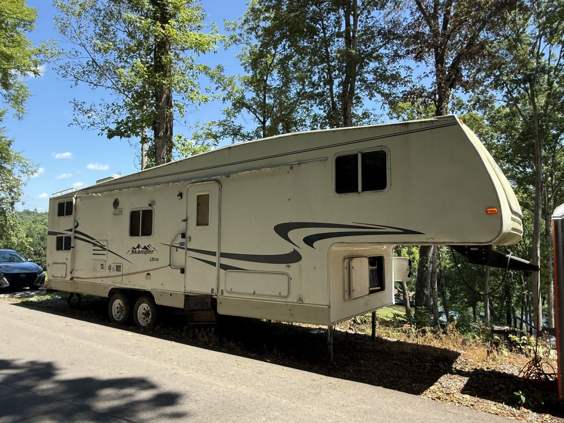 Skamper Camper 38’ 