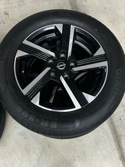 2024 nissan Sentra 16in rims