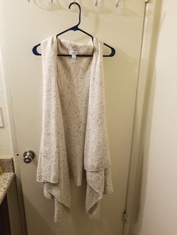 ****$15-Ivory sweater vest
