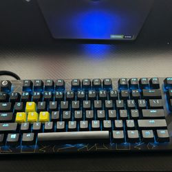 Razer Huntsman v2 Tenkeyless ESL Edition