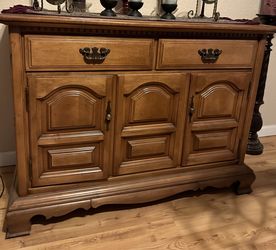 Buffet / Sofa Table 
