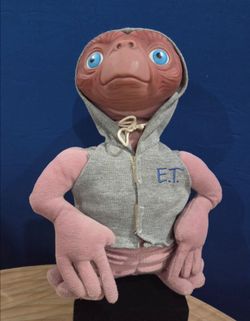 Vintage E.T. the Extra-Terrestrial rubber-face plush 12" doll
