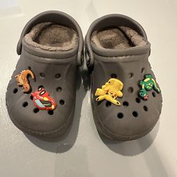 Toddler Crocs Size 6