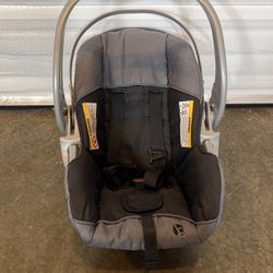 Baby Trend Infant Car seat 