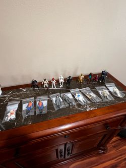 Star Wars figures - no weapons