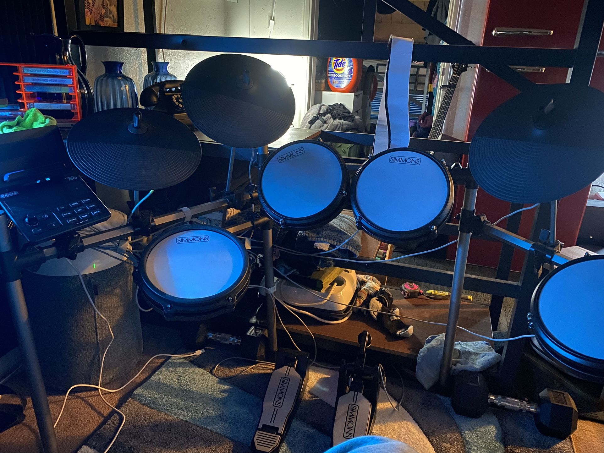 Simmons Titan 20 Bluetooth Mesh Pads Electronic Drum Set