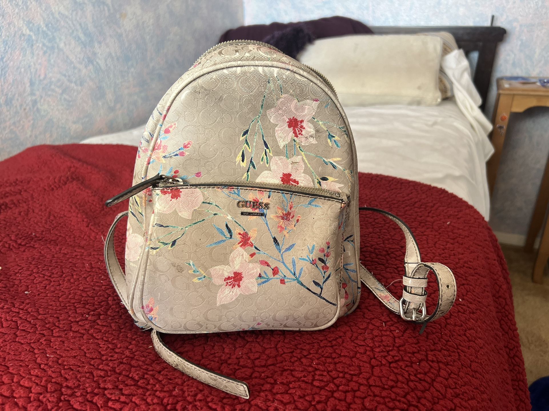 Floral Guess Backpack (small) 