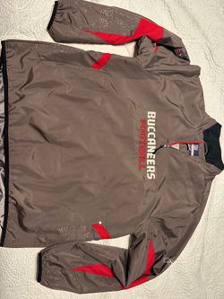 Men’s size large rain/windbreaker