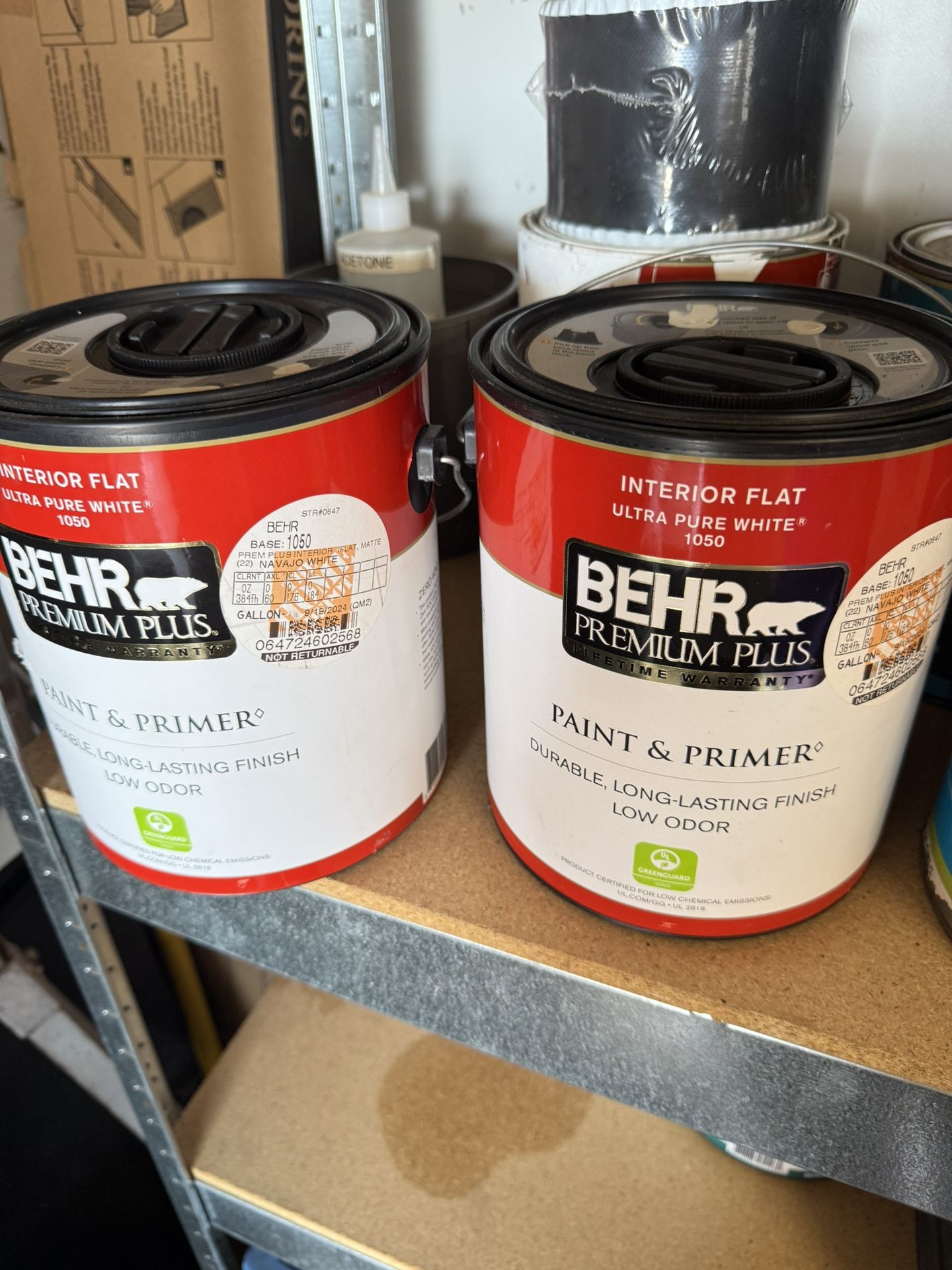 NEW BEHR PAINT ( Navajo White)