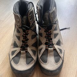 Men’s Denali Work/outdoor Boots Size 13