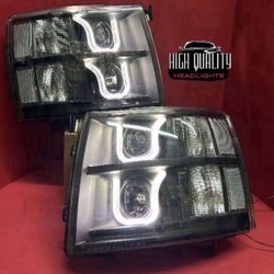 Chevy Silverado 2007. 2013 headlight.