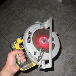 Dewalt Cordless Xr Skill Saw