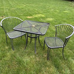 Bistro Table & Chairs