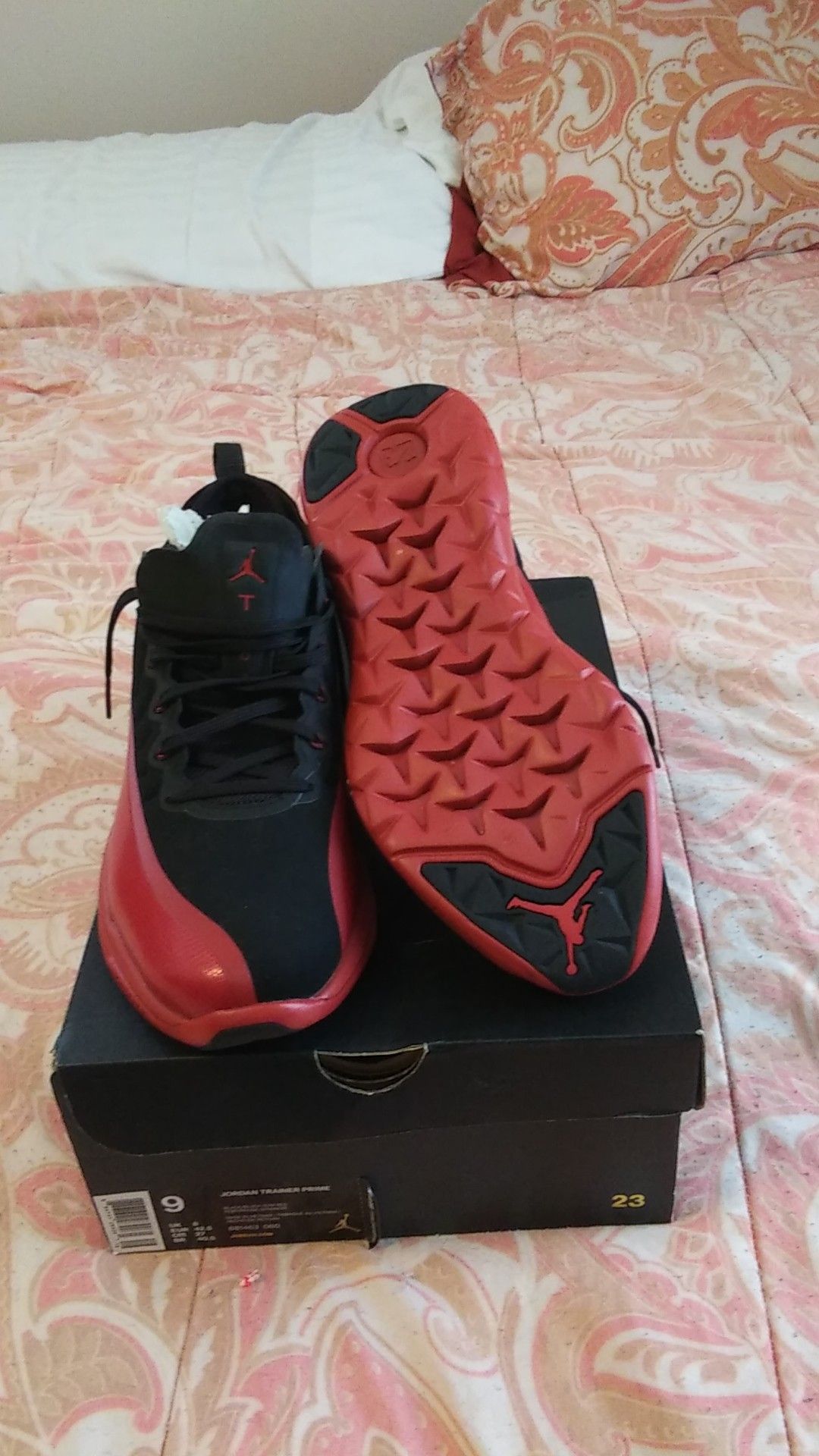 Jordan"s boys size 9