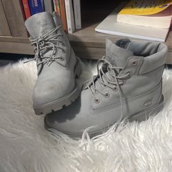 Grey Timberlands 