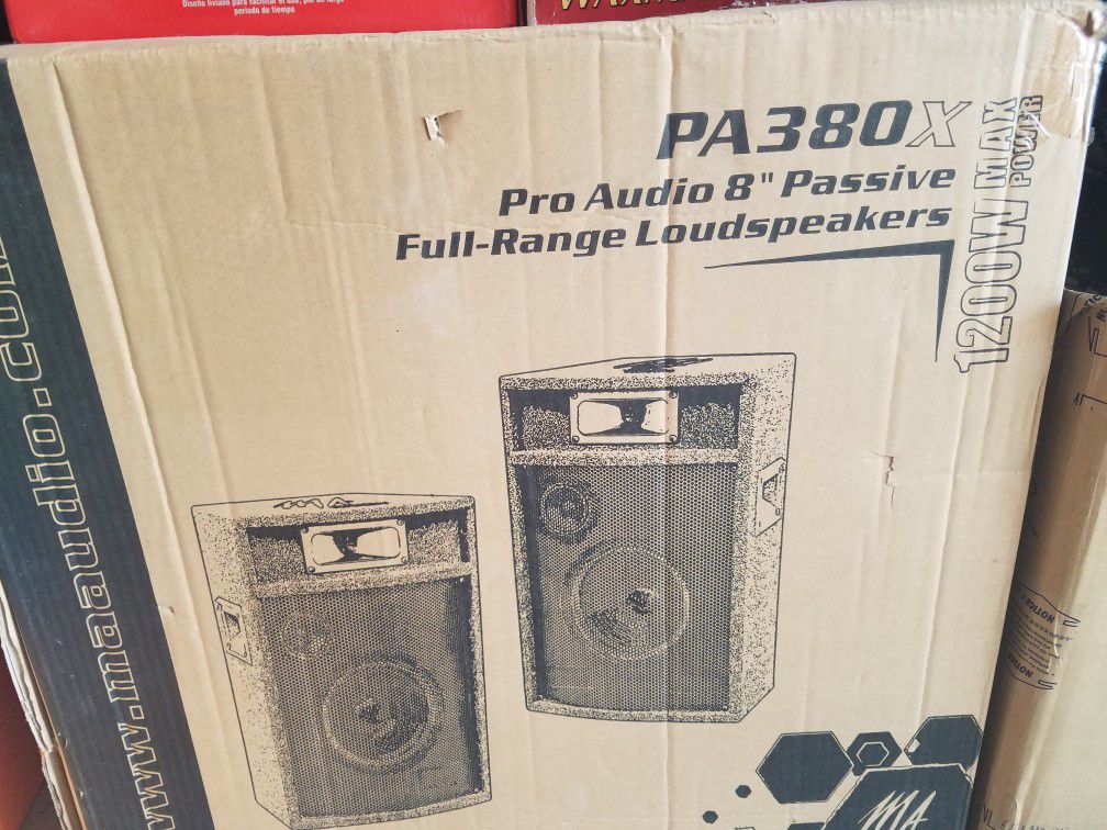 2 Pro audio speakers
