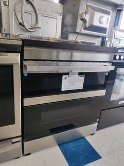 New Samsung Bespoke 30 in. 4-Burner Element Smart Slide-In Double Oven Induction Range in Stainless