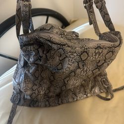 Nice Purse For 10