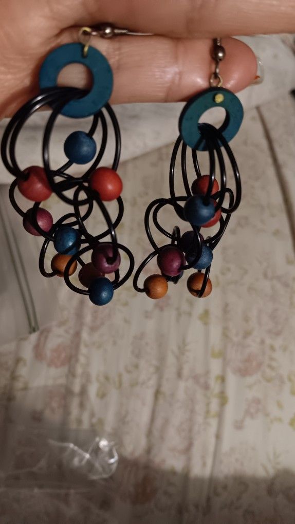 Nice Set Of Earrings 