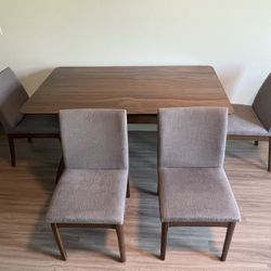 Modern brown And grey Table With Chairs 