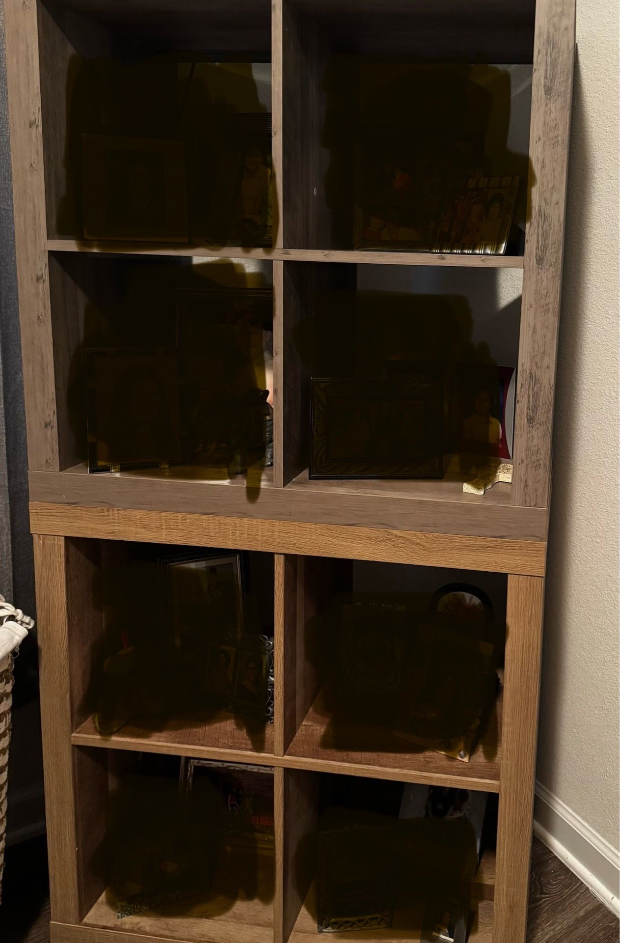 4 Cube stand