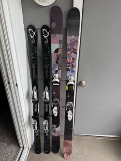 2 Pairs Skis with Bindings women and men