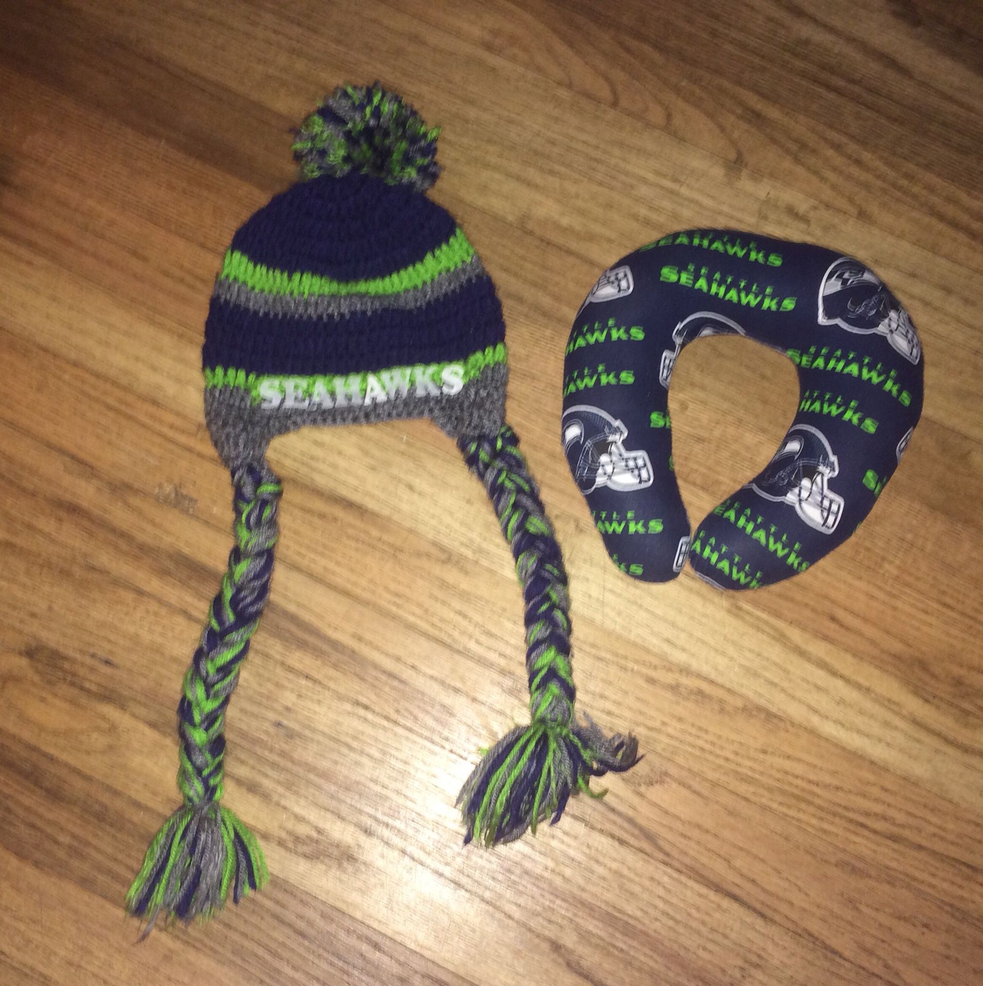 Crochet winter hat and neck pillow Seahawks