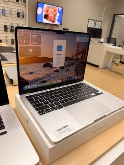 Macbook Air 13 M5 24GB 512GB