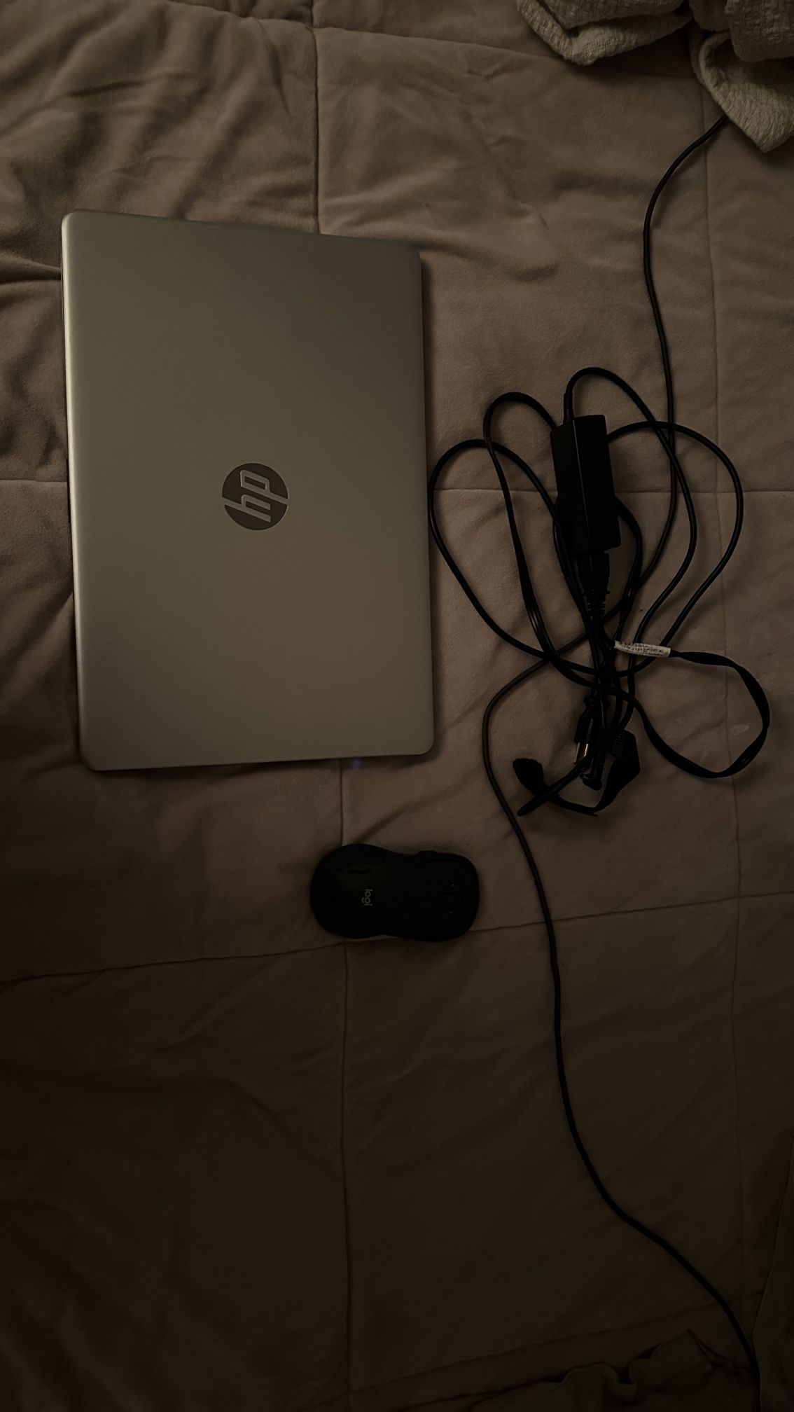 HP laptop 15-dw1xxx