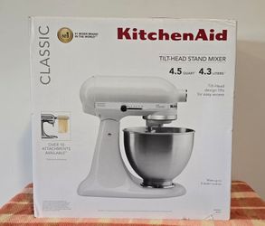 Kitchen aid tilt head stand mixer 4.5 qts