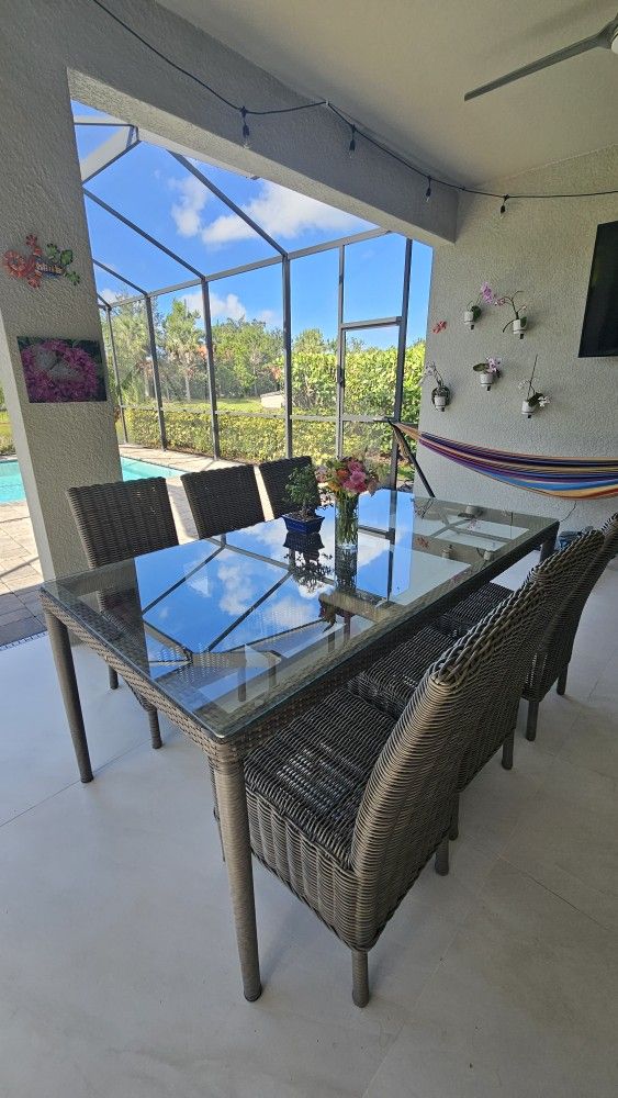 Pottery Barn Outdoor Table And Chairs