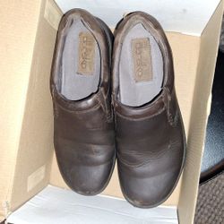 Mens Size 9 Leather Brown Slip On Shoes Dansko With Box!