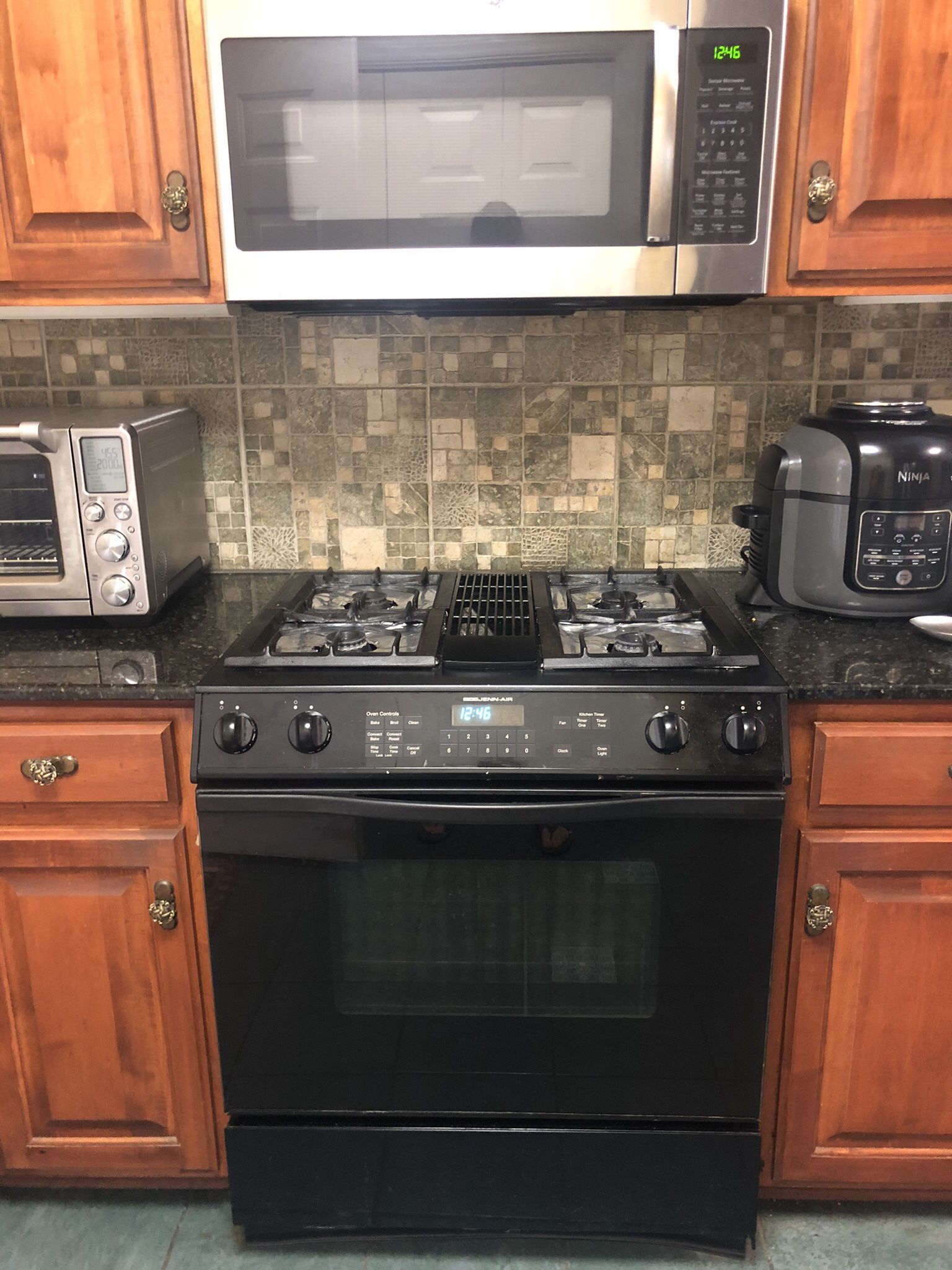 Jenair Gas Stove With Convection Oven for Sale in Harrisburg, NC OfferUp