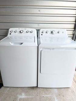 LIKE NEW GE WASHER DRYER SET! 400$ AVAILABLE FOR FREE DELIVERY OR PICKUP 🚚